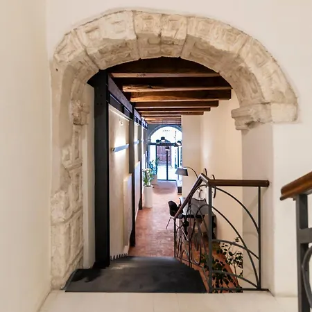 Deluxe In Palazzo Storico - Centro - Olbia * Sassari