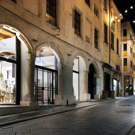 Apartment Deluxe In Palazzo Storico - Centro - Olbia