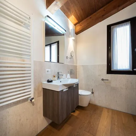Deluxe In Palazzo Storico - Centro - Olbia Apartment *