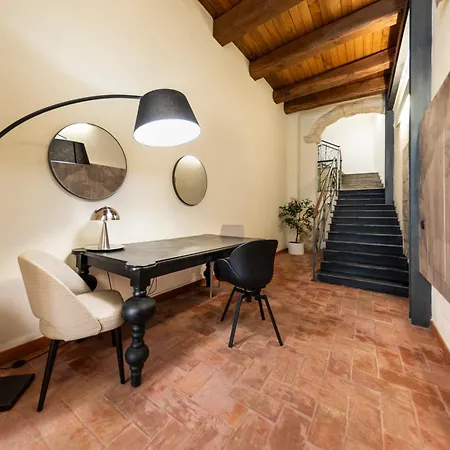Appartement Deluxe In Palazzo Storico - Centro - Olbia *