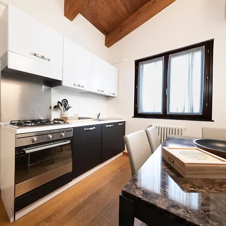 Deluxe In Palazzo Storico - Centro - Olbia * Sassari