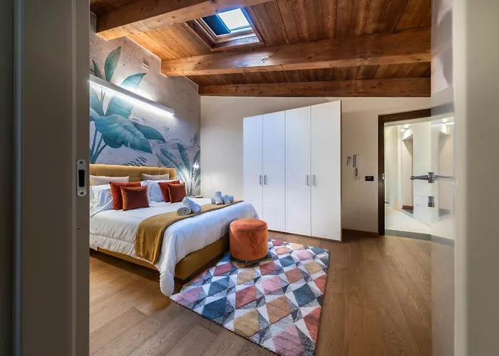 Deluxe In Palazzo Storico - Centro - Olbia Sassari