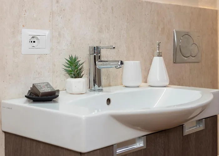 Deluxe In Palazzo Storico - Centro - Olbia * Sassari